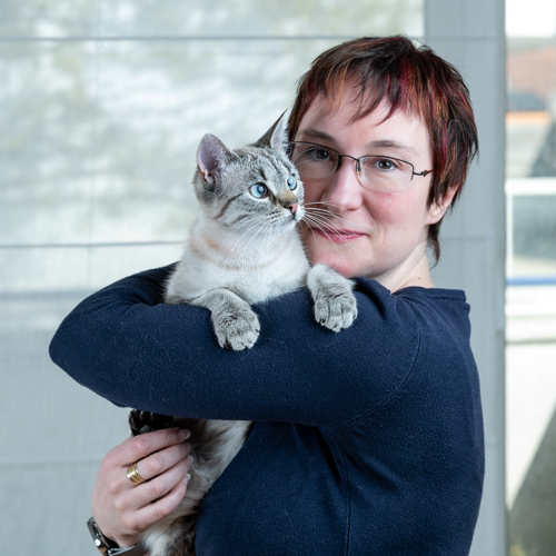 Comportementaliste chat à Nancy avec son chat